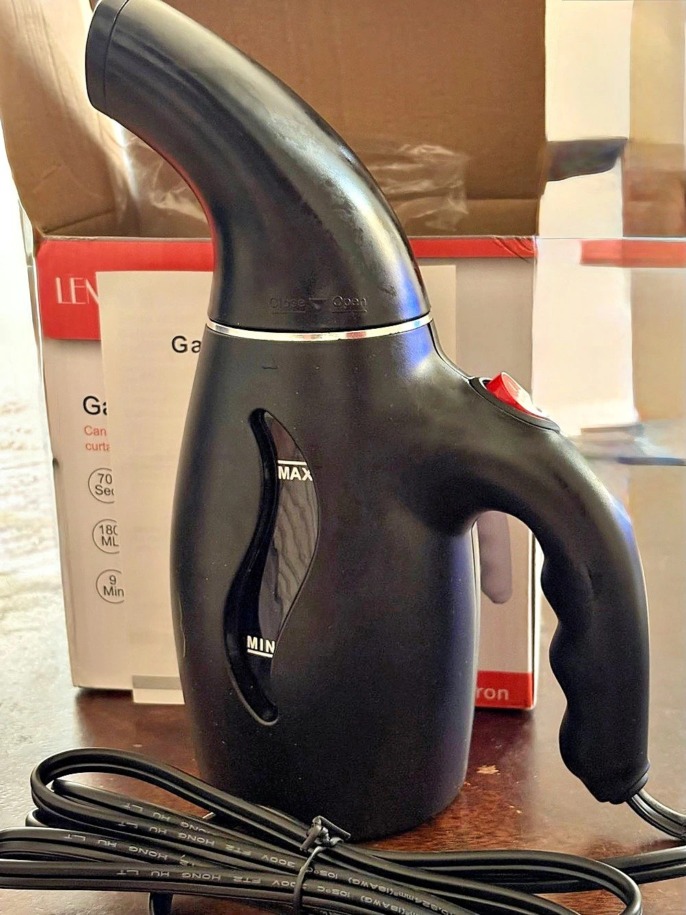 LEMONTEC Portable Travel Garment Steamer Black